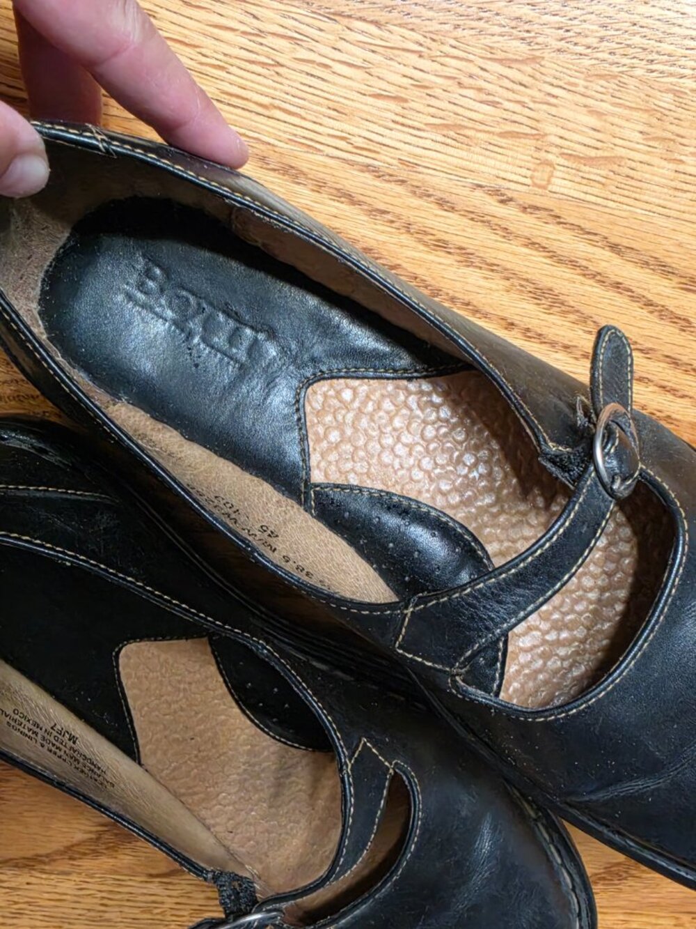 born Mary Jane Flats Buckle Closure Black leather Preppy Boho Women Size 7.5 - Picture 4 of 8